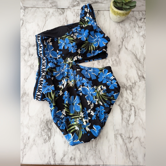 Michael Kors Floral One Piece Swimsuit Cut Out One Shoulder size 8 - Picture 2 of 9